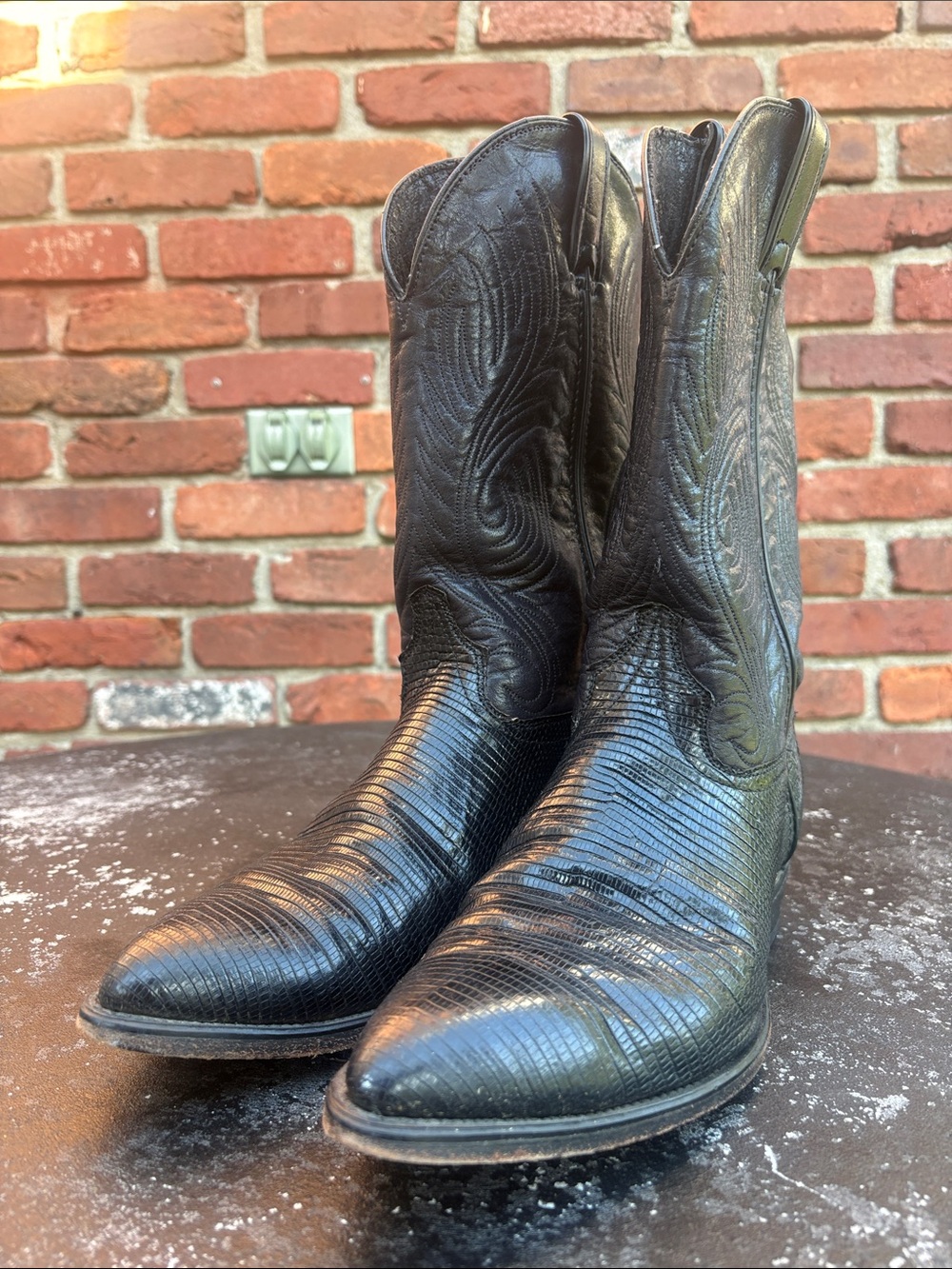 CODE WEST Men’s Black Lizard-Texture Cowboy Boots size 10 M